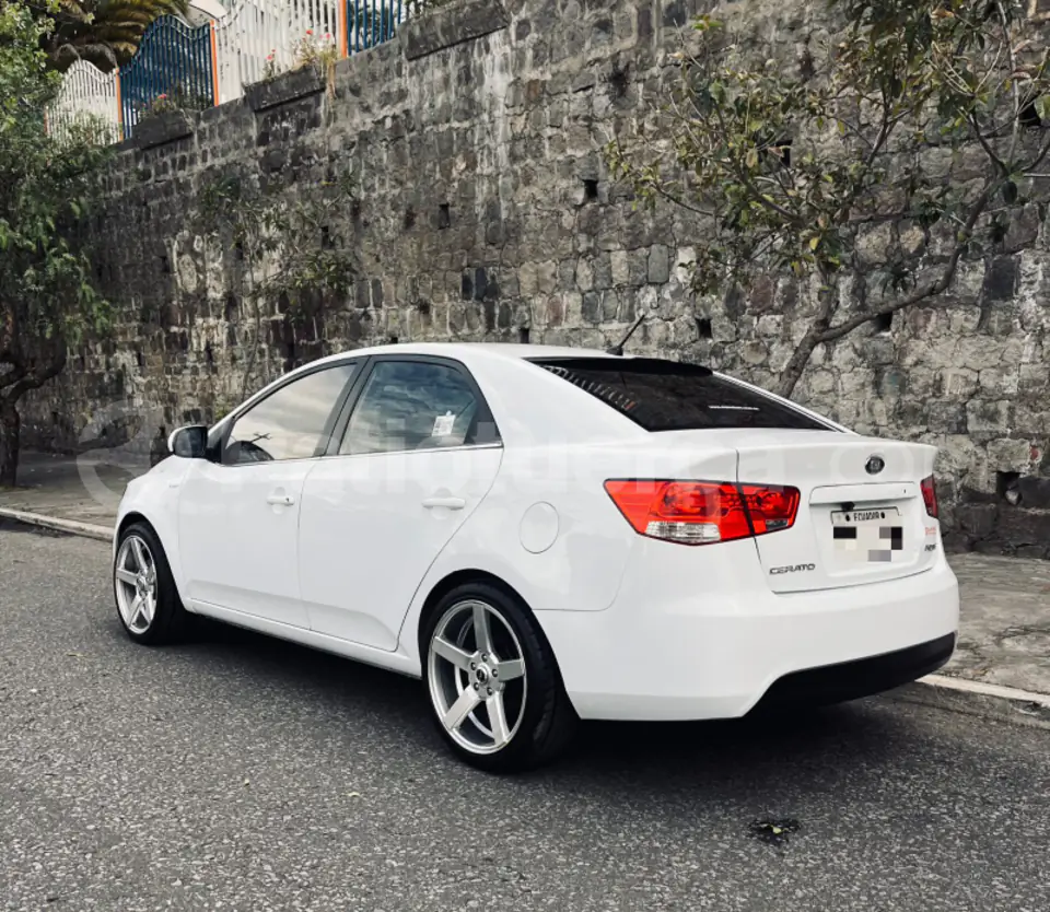 Foto 8 de Kia Cerato