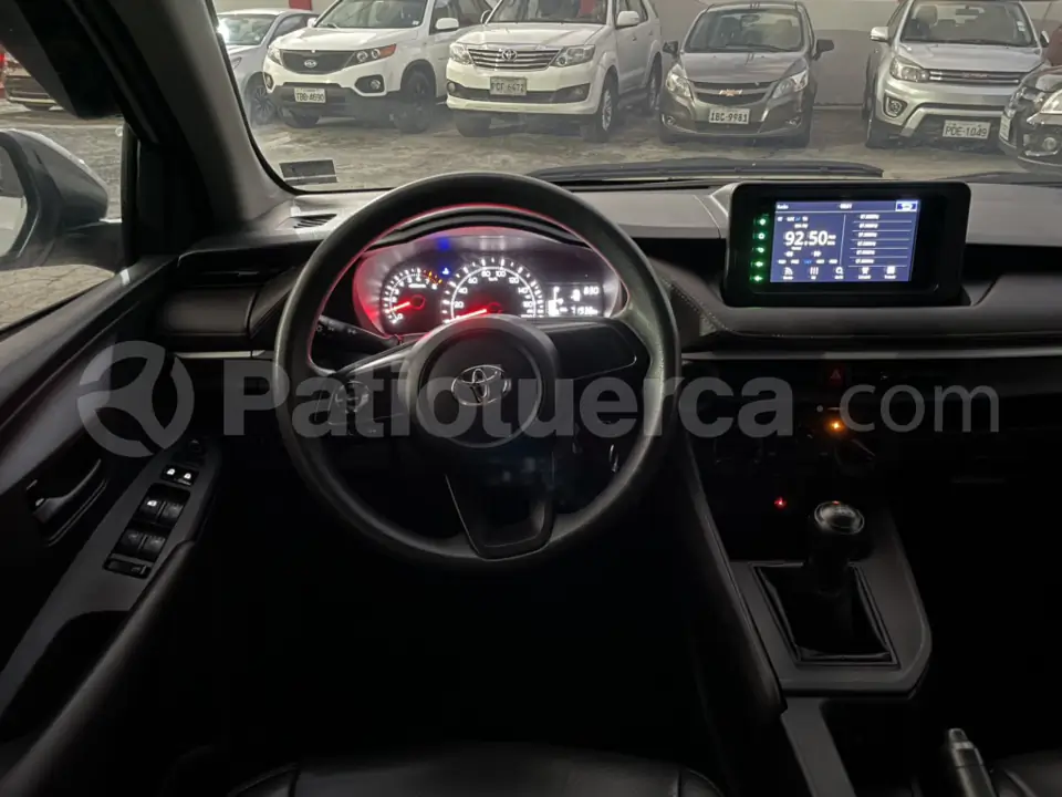 Foto 9 de Toyota New Yaris