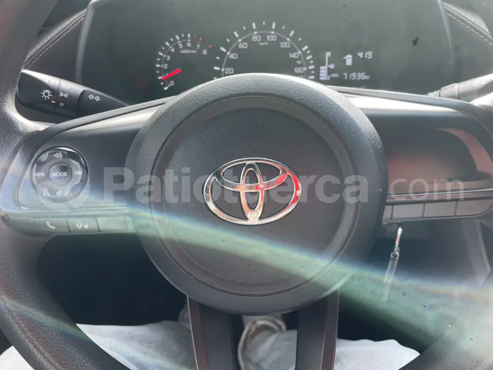 Foto 3 de Toyota New Yaris