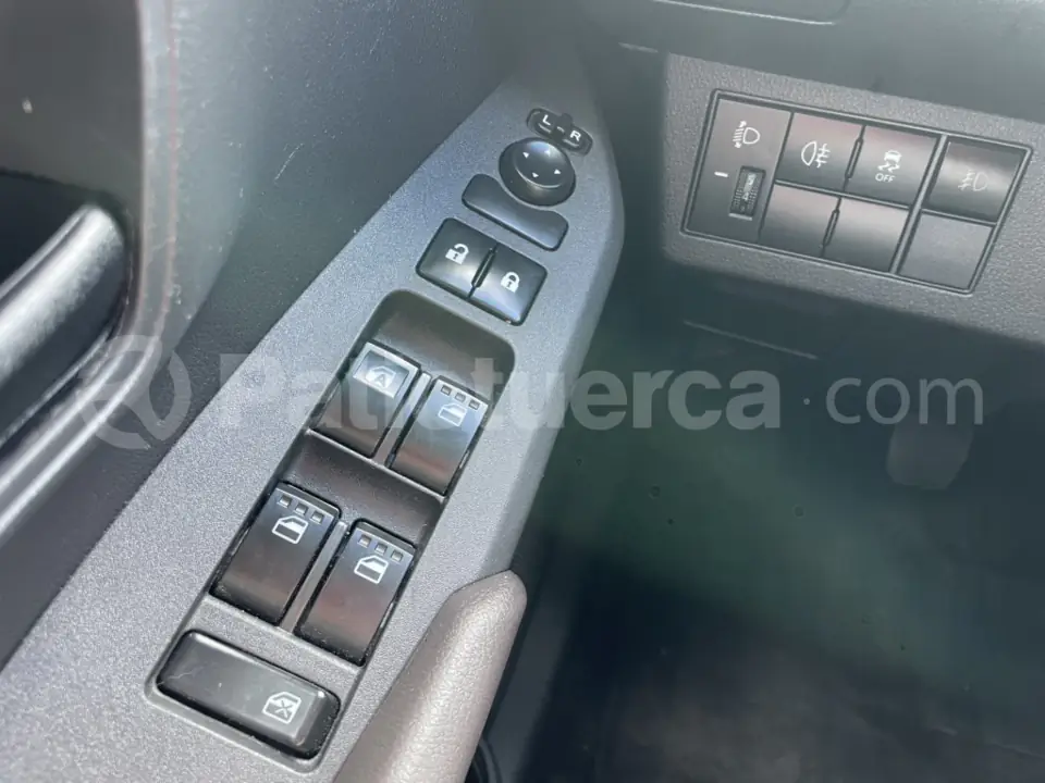 Foto 4 de Toyota New Yaris