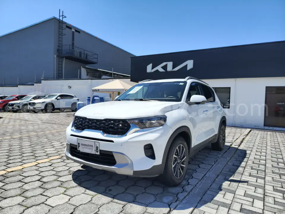 Foto 1 de Kia Sonet GT LINE