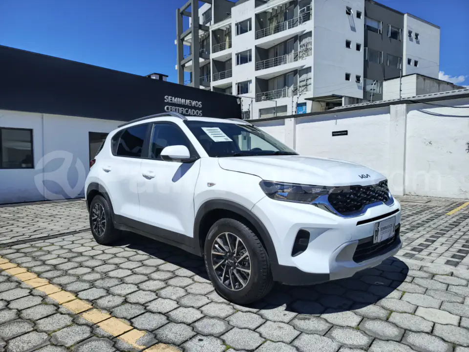 Foto 3 de Kia Sonet GT LINE