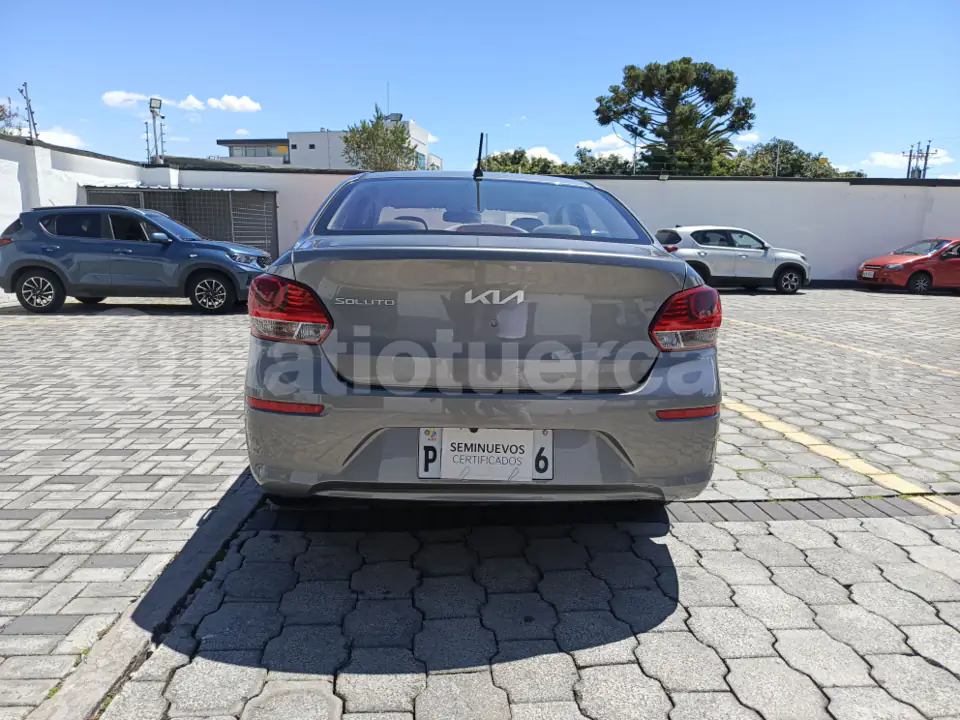 Foto 6 de Kia Soluto LX