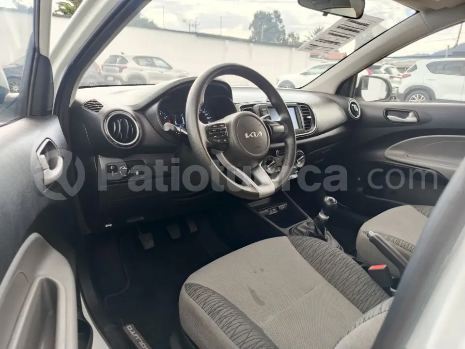 Foto 9 de Kia Soluto LX