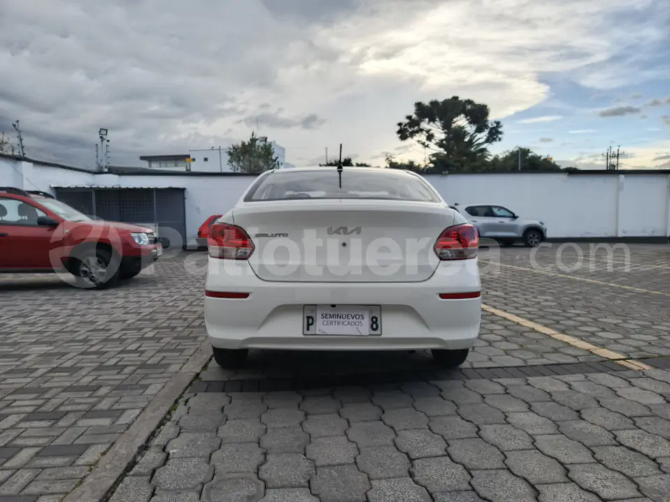 Foto 6 de Kia Soluto LX
