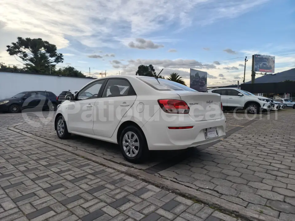 Foto 7 de Kia Soluto LX