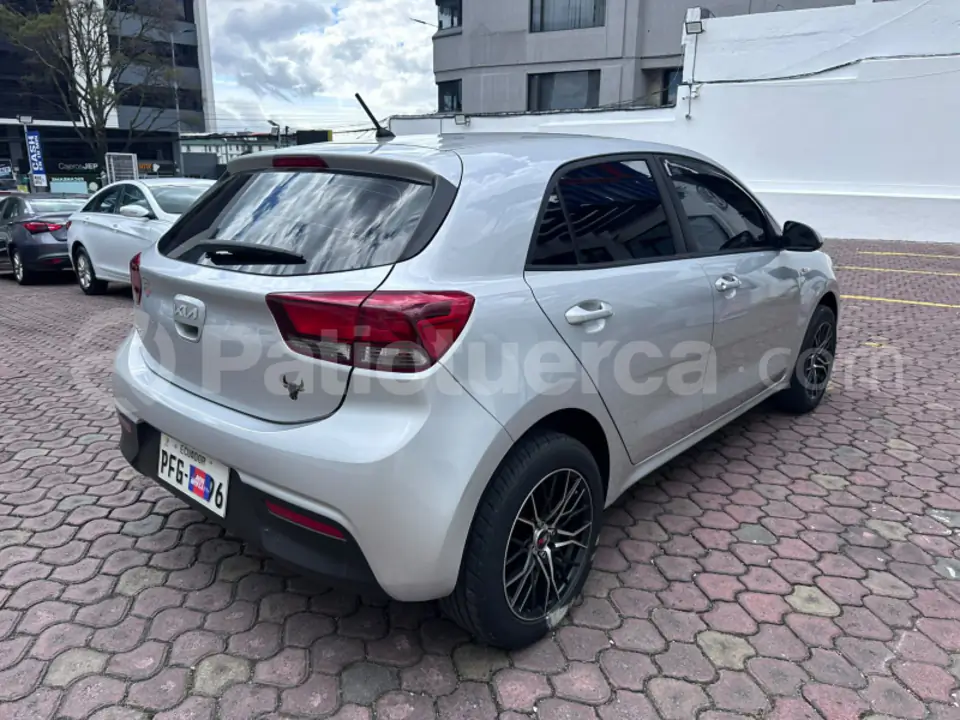 Foto 5 de Kia Rio LX AC