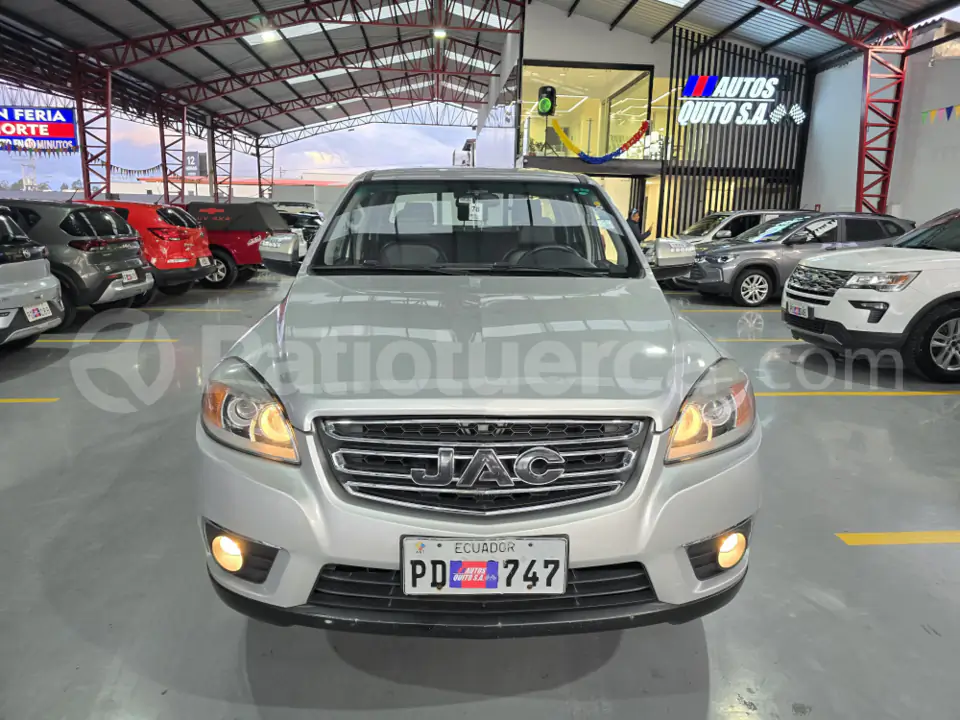 Foto 2 de JAC T6 LUXURY