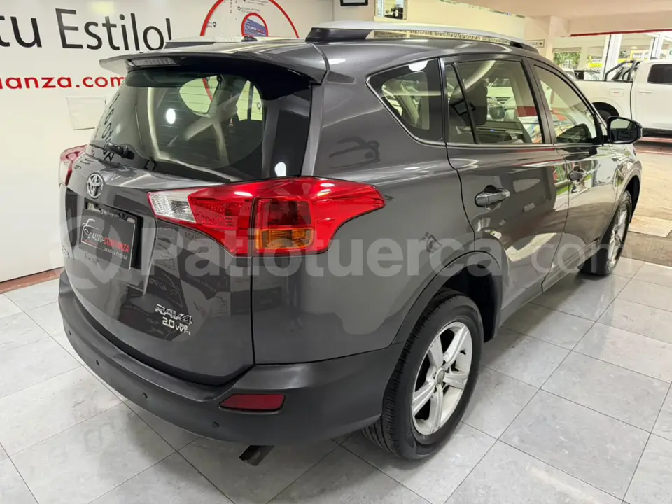 Foto 8 de Toyota NEW RAV4 AC 2.0 5P
