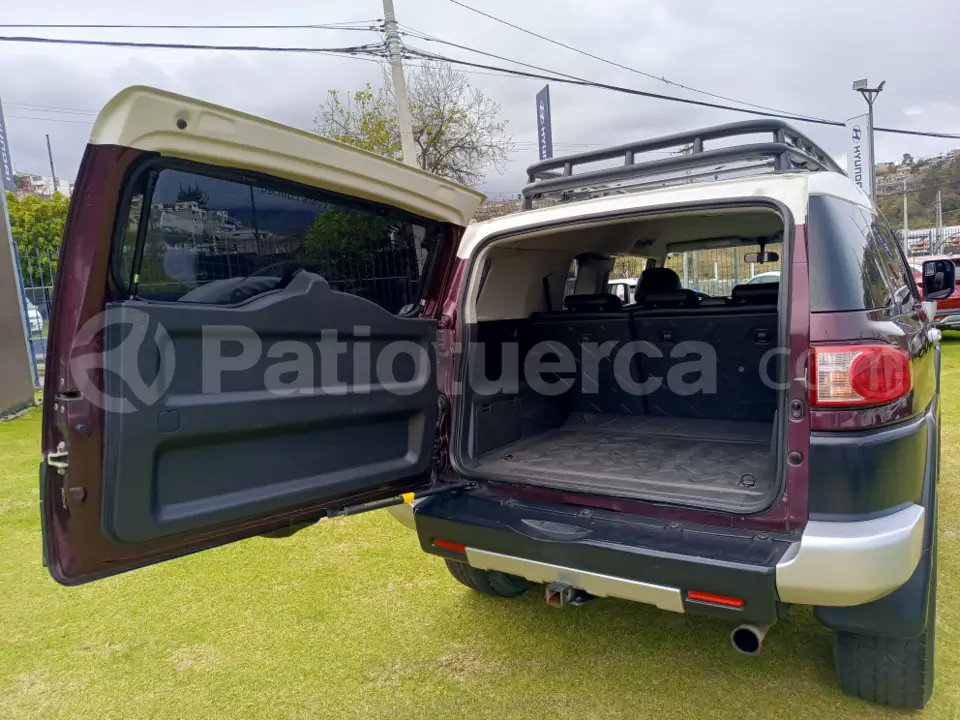 Foto 18 de Toyota FJ Cruiser