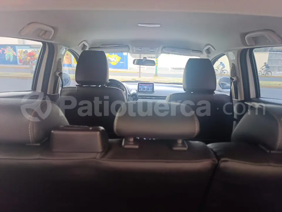 Foto 15 de Mazda CX-3 ENTRY