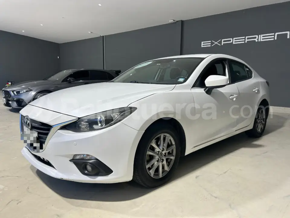 Foto 3 de Mazda NEW 3