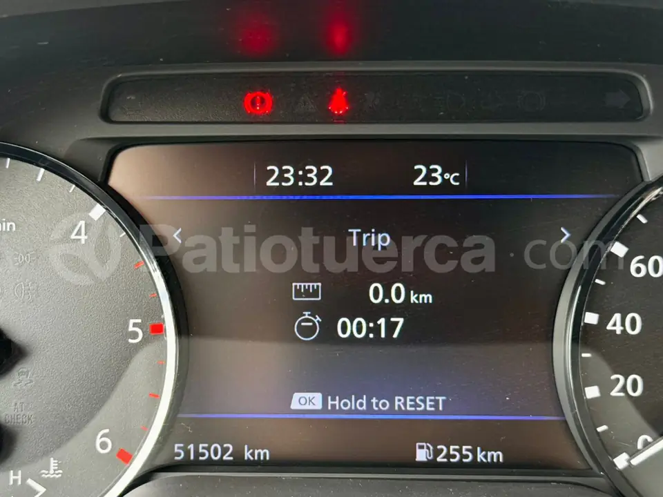 Foto 5 de Nissan Frontier SE