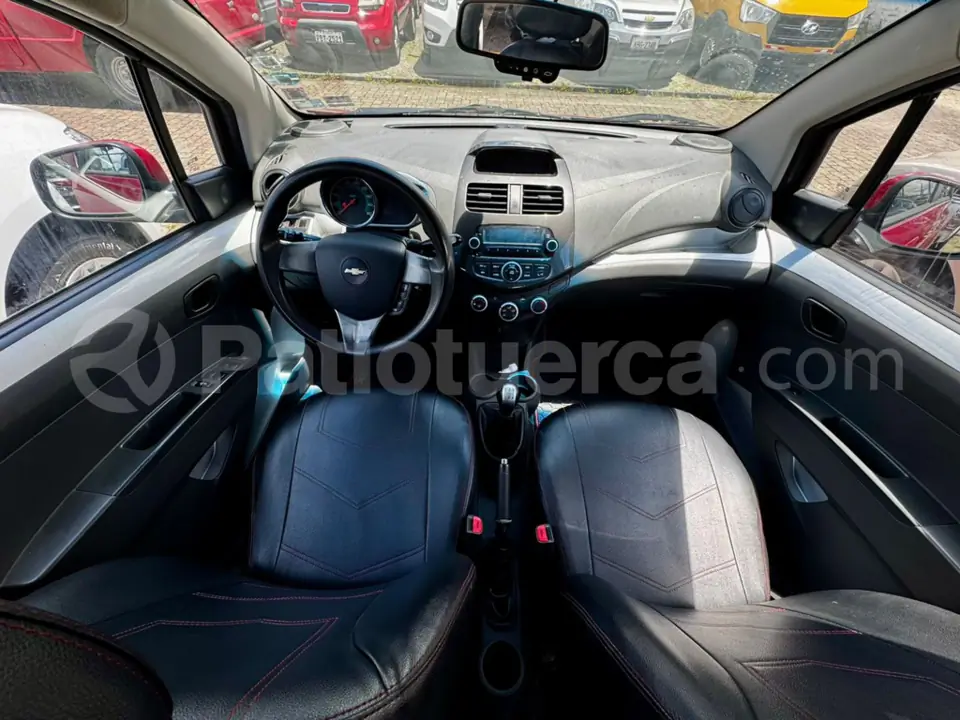 Foto 4 de Chevrolet Spark GT FULL