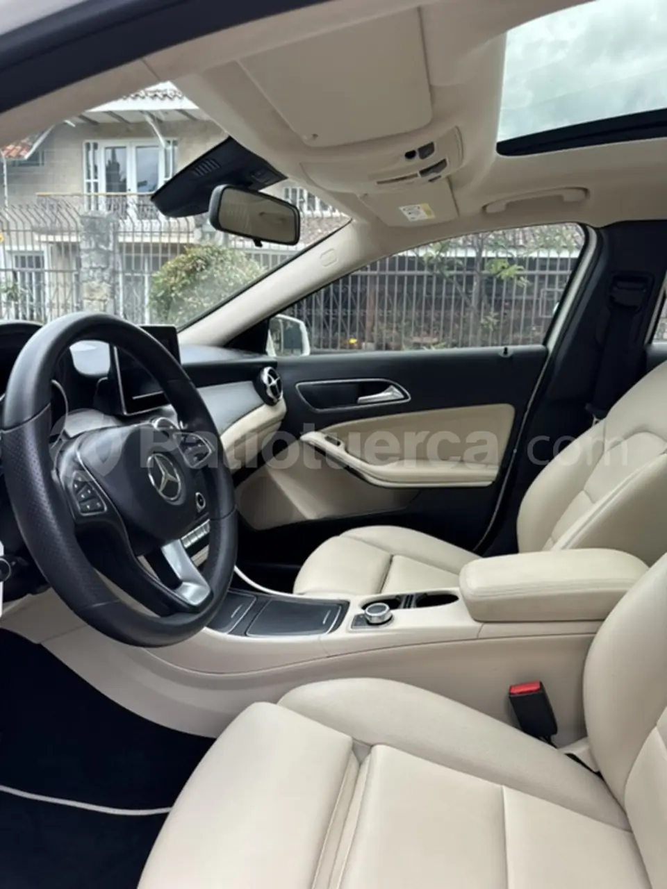 Foto 16 de Mercedes Benz GLA 250 4 MATIC