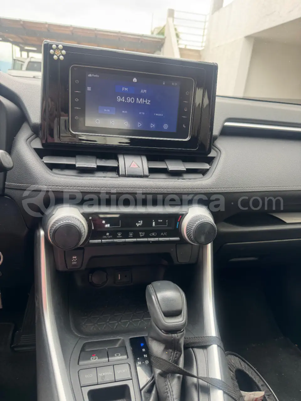 Foto 4 de Toyota NEW RAV4 AC 2.0 5P