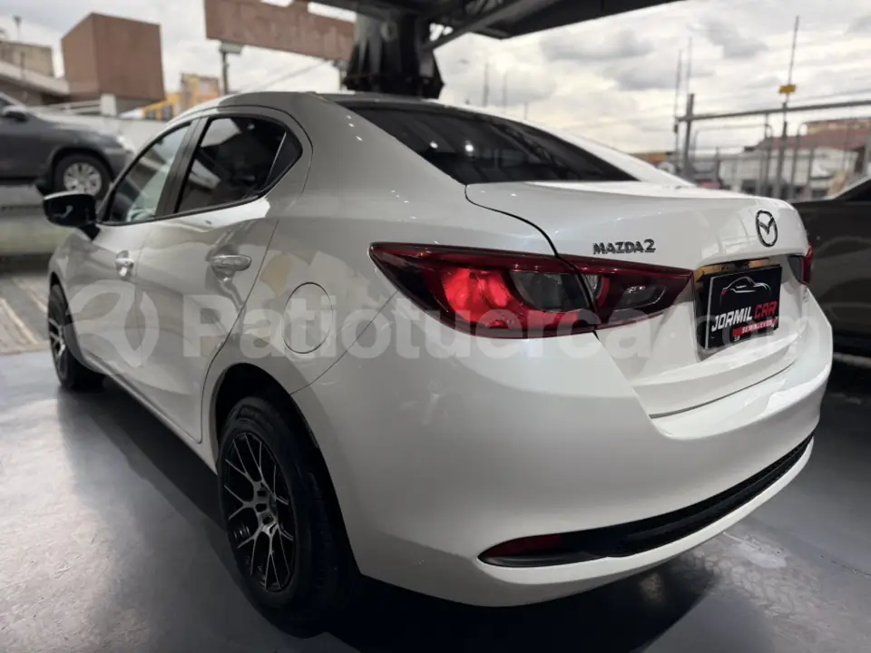 Foto 5 de Mazda NUEVO MAZDA 2 SDN CORE
