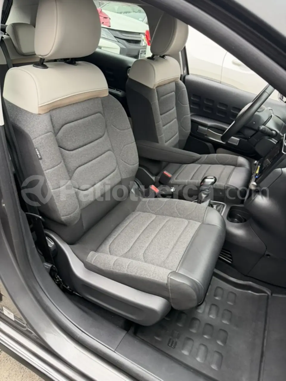 Foto 34 de Citroen C3 SHINE