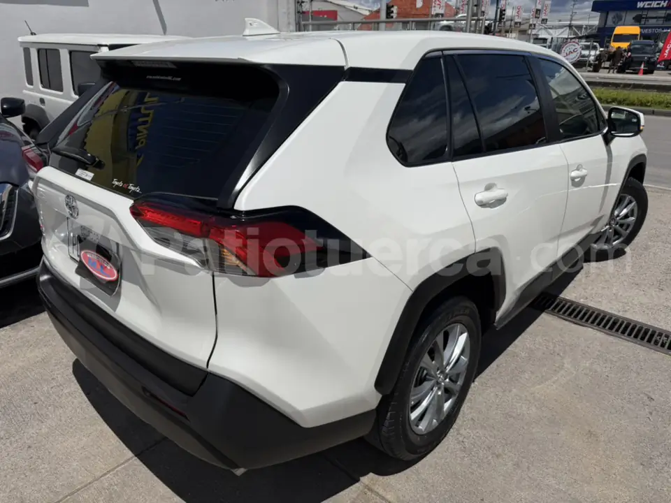 Foto 4 de Toyota RAV 4
