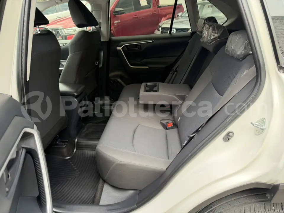 Foto 25 de Toyota RAV 4