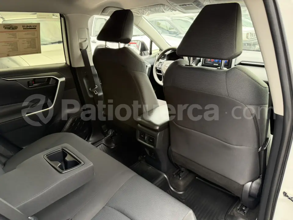 Foto 28 de Toyota RAV 4