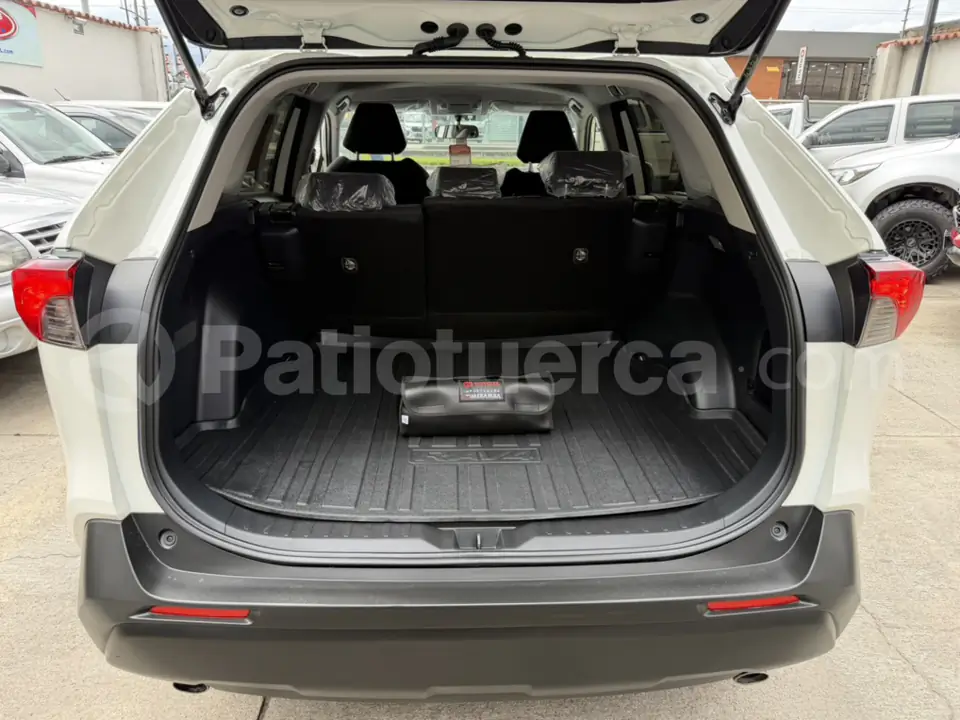 Foto 33 de Toyota RAV 4