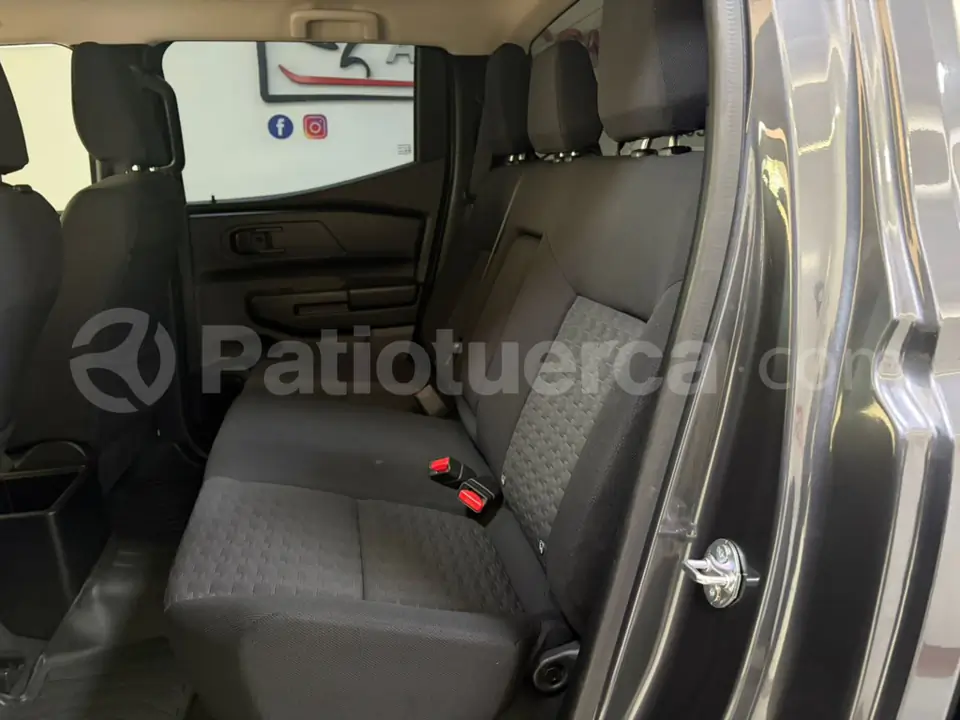 Foto 14 de Mitsubishi Triton GLX