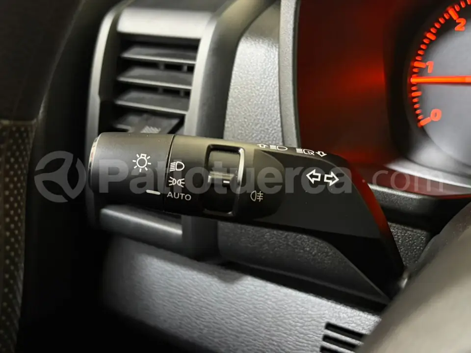 Foto 17 de Mitsubishi Triton GLX