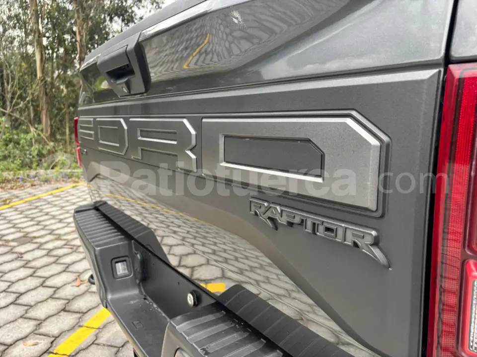 Foto 8 de Ford F150 Raptor AC
