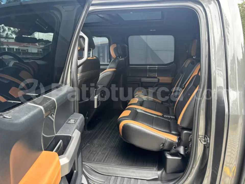 Foto 16 de Ford F150 Raptor AC