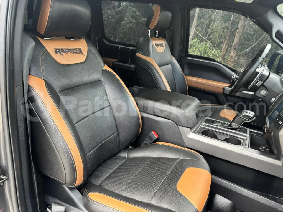 Foto 22 de Ford F150 Raptor AC