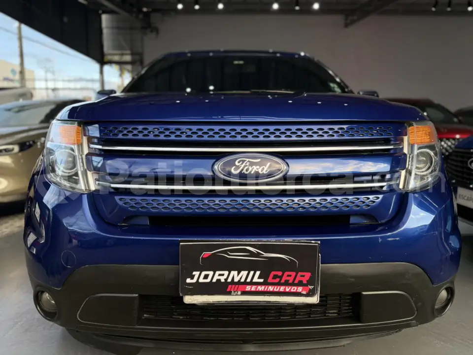 Foto 2 de Ford Explorer XLT