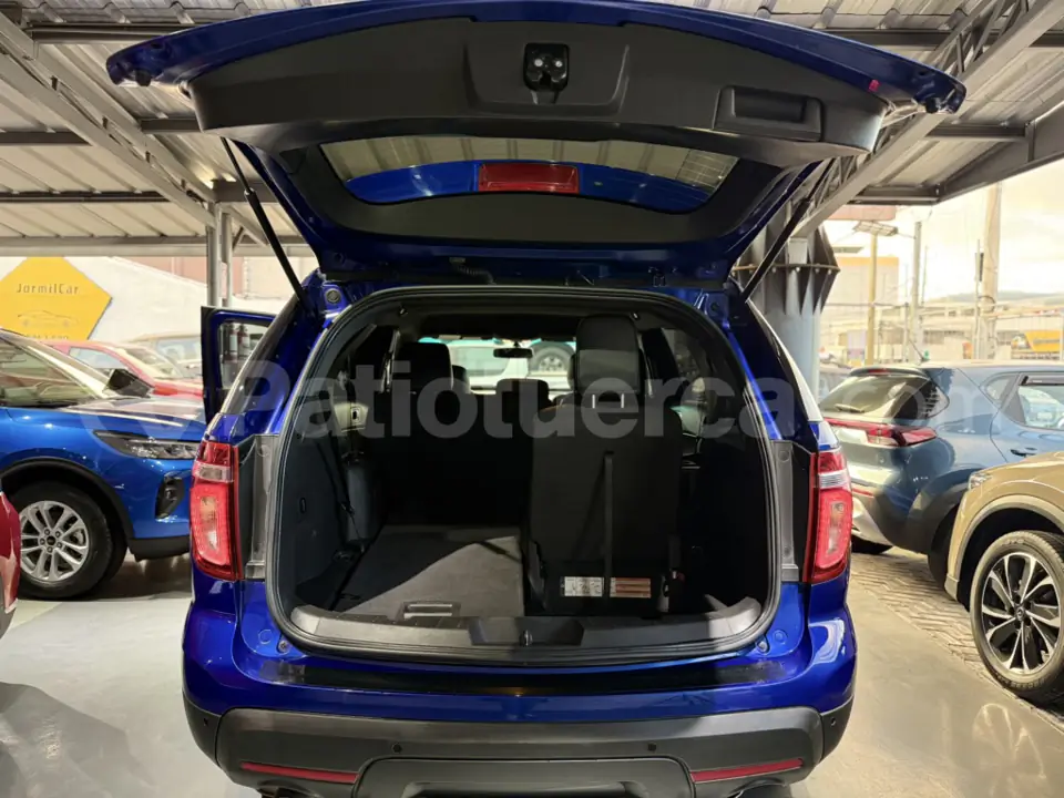 Foto 11 de Ford Explorer XLT