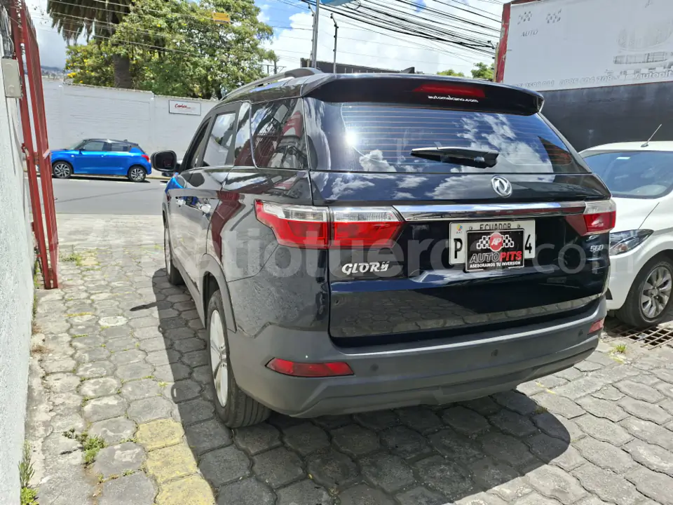 Foto 6 de DFSK GLORY 560