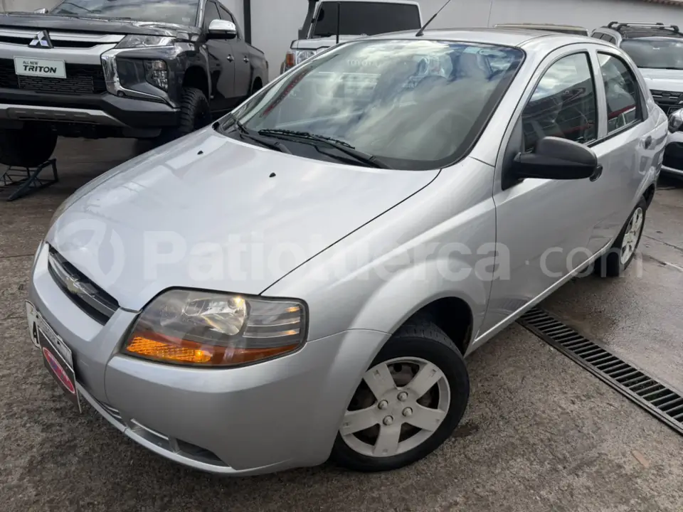 Foto 2 de Chevrolet Aveo Family