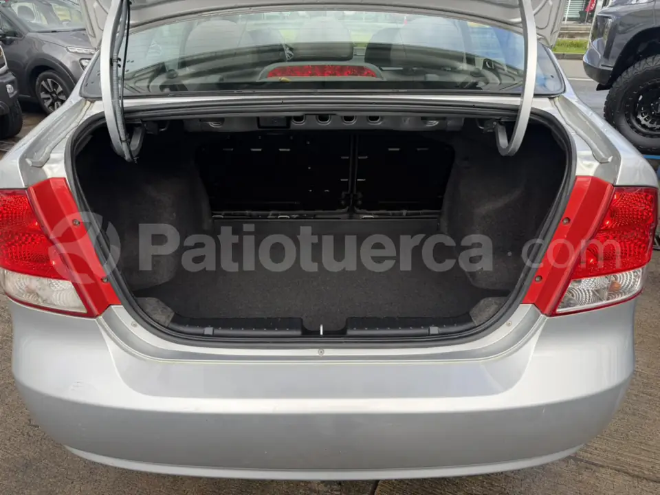 Foto 20 de Chevrolet Aveo Family