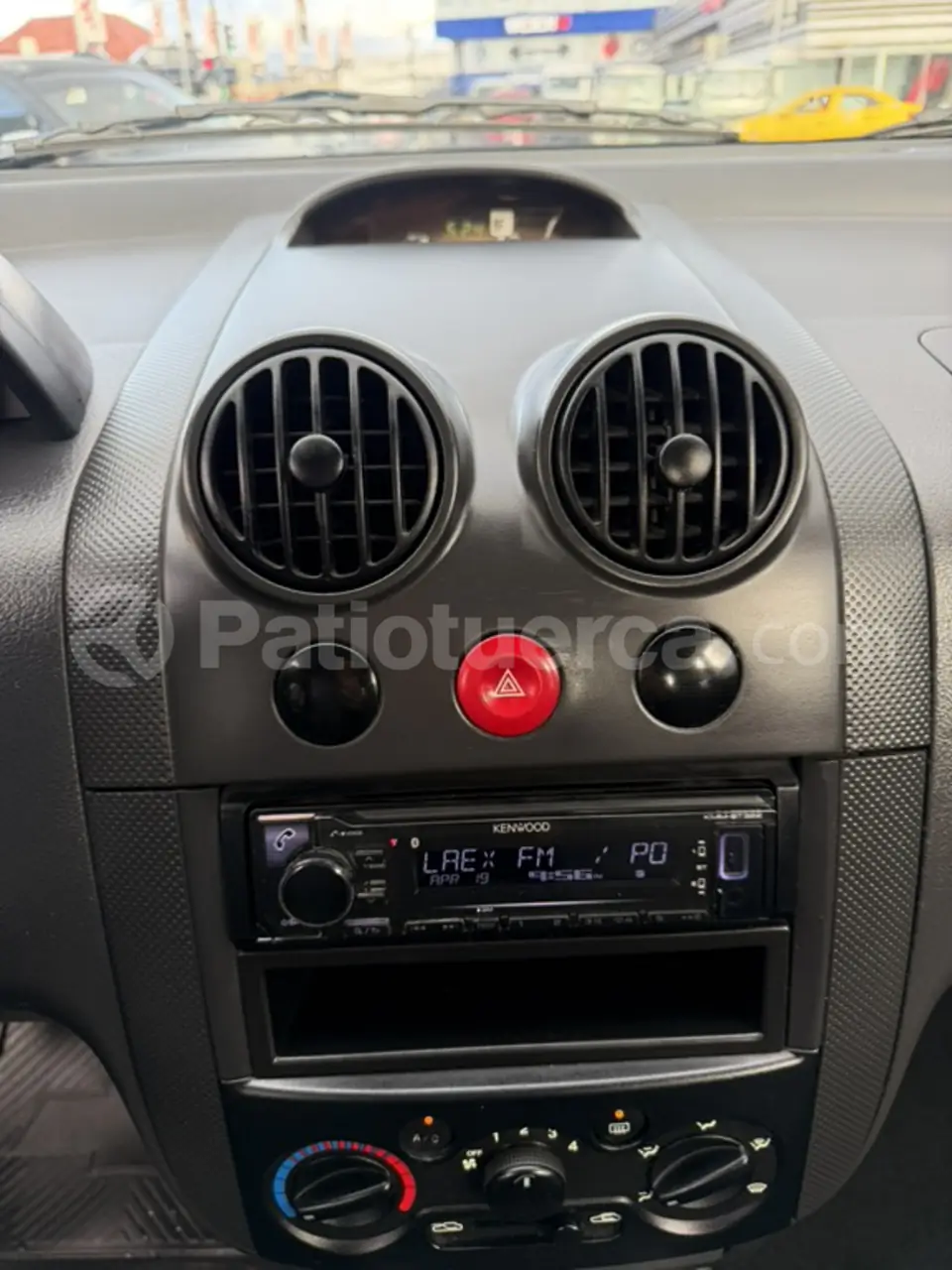 Foto 26 de Chevrolet Aveo Family