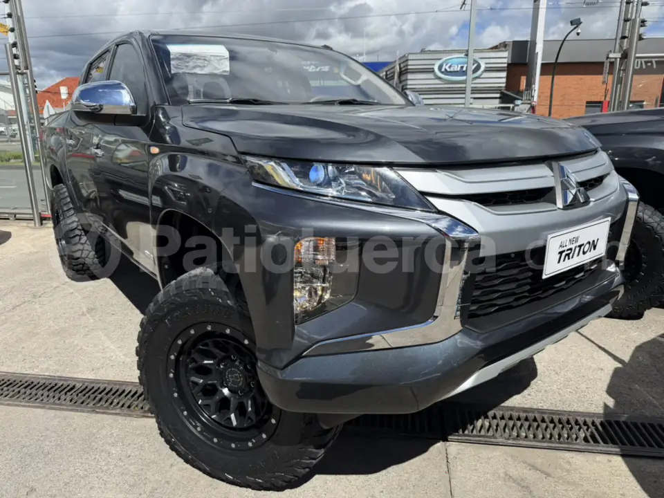 Foto 4 de Mitsubishi L200 GLX