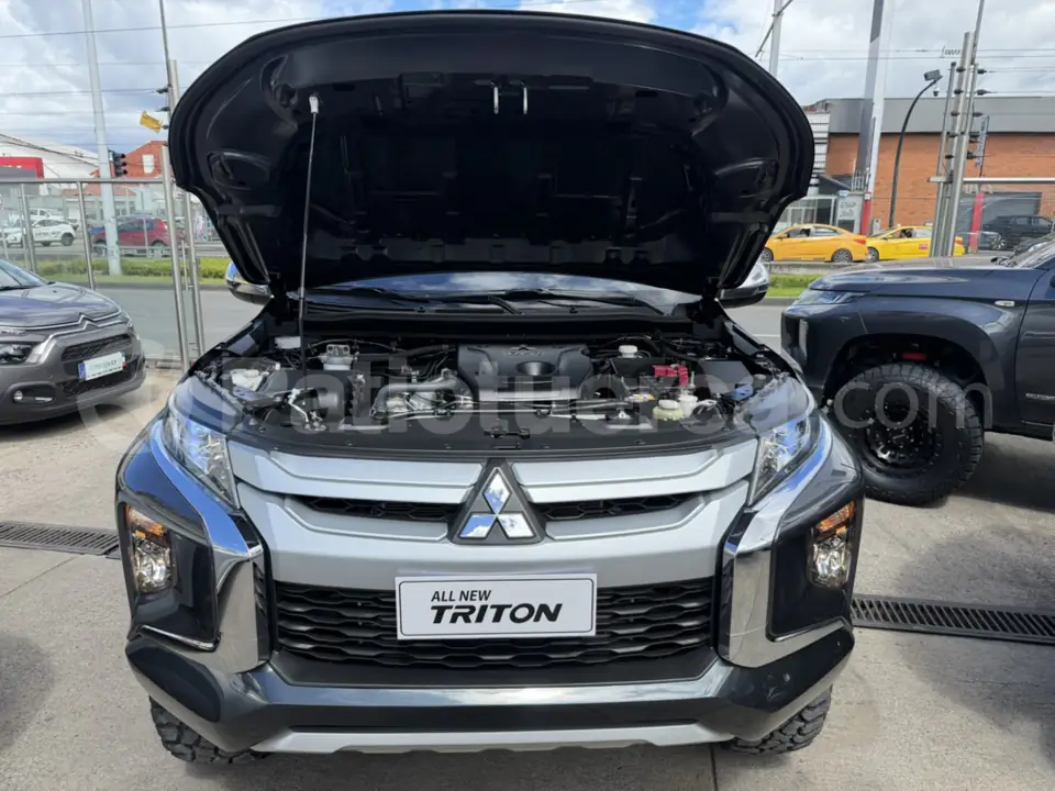 Foto 22 de Mitsubishi L200 GLX