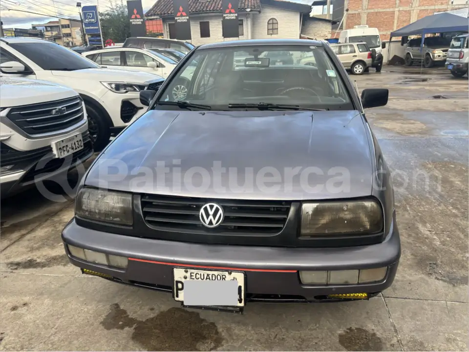 Foto 1 de Volkswagen Vento