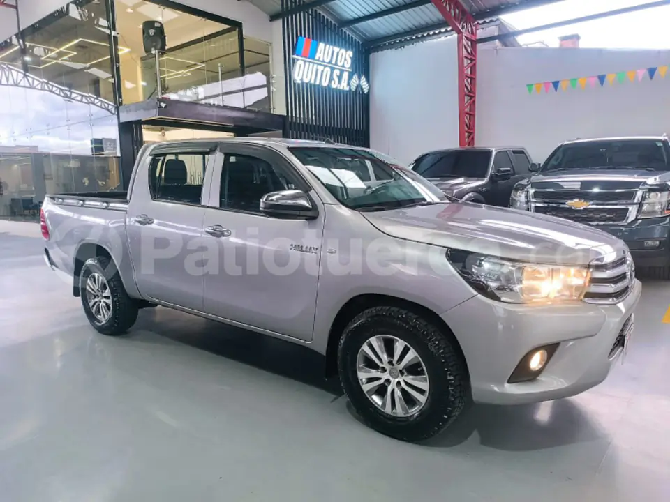 Foto 3 de Toyota ETT HILUX