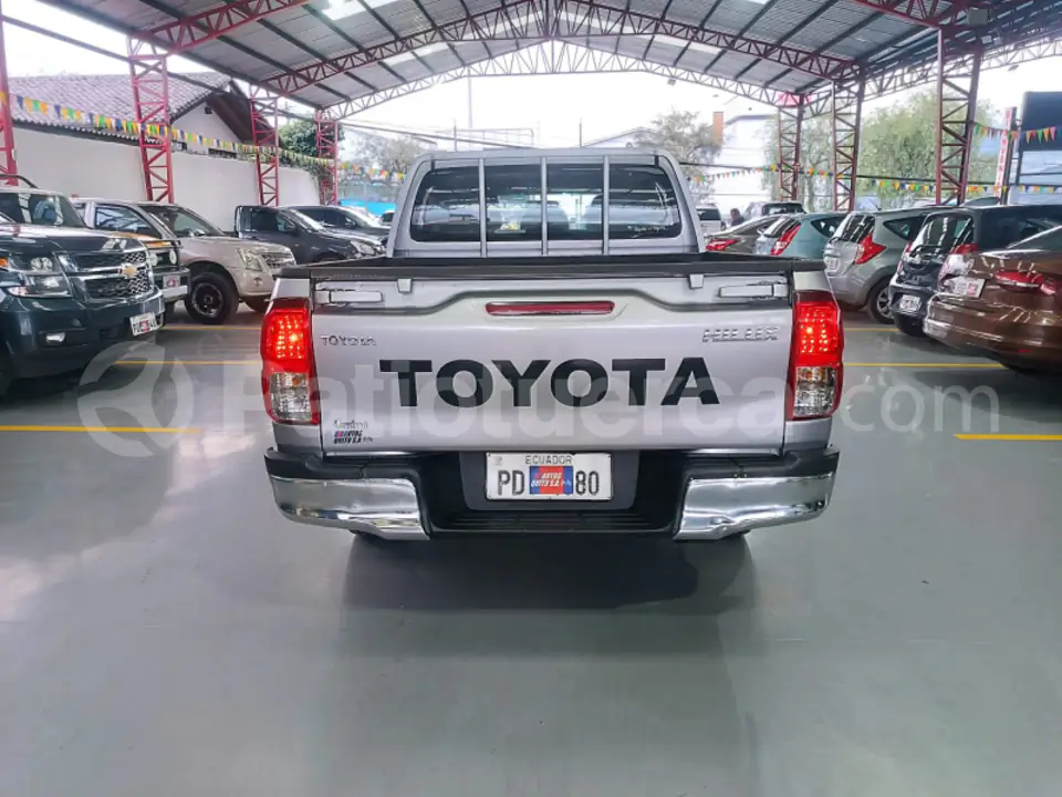 Foto 5 de Toyota ETT HILUX