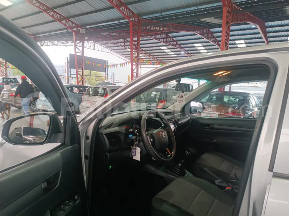 Foto 7 de Toyota ETT HILUX