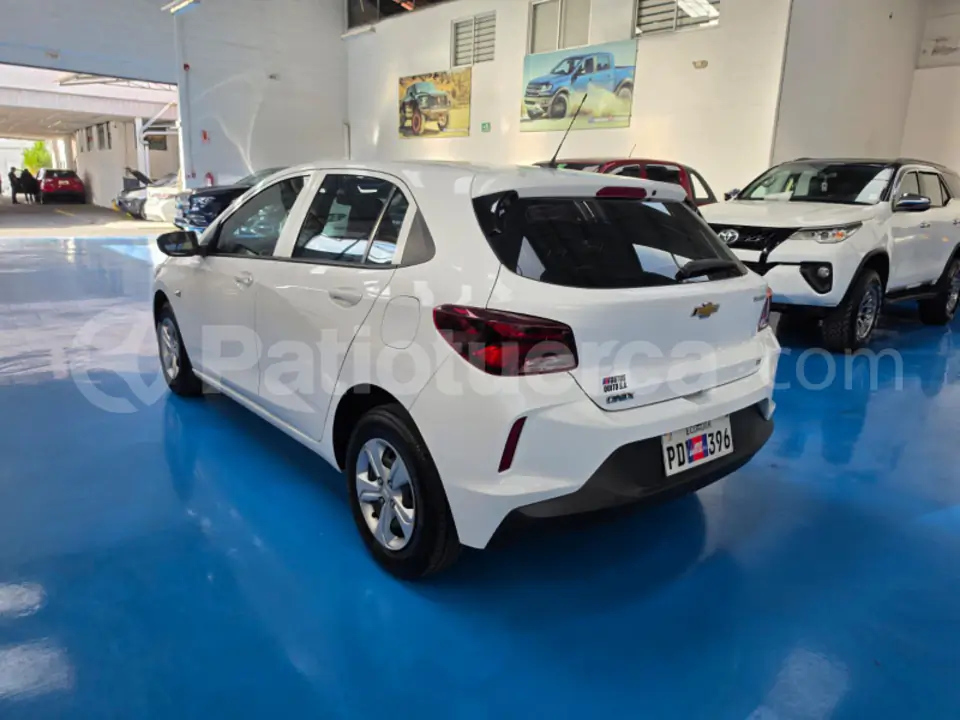 Foto 3 de Chevrolet ONIX