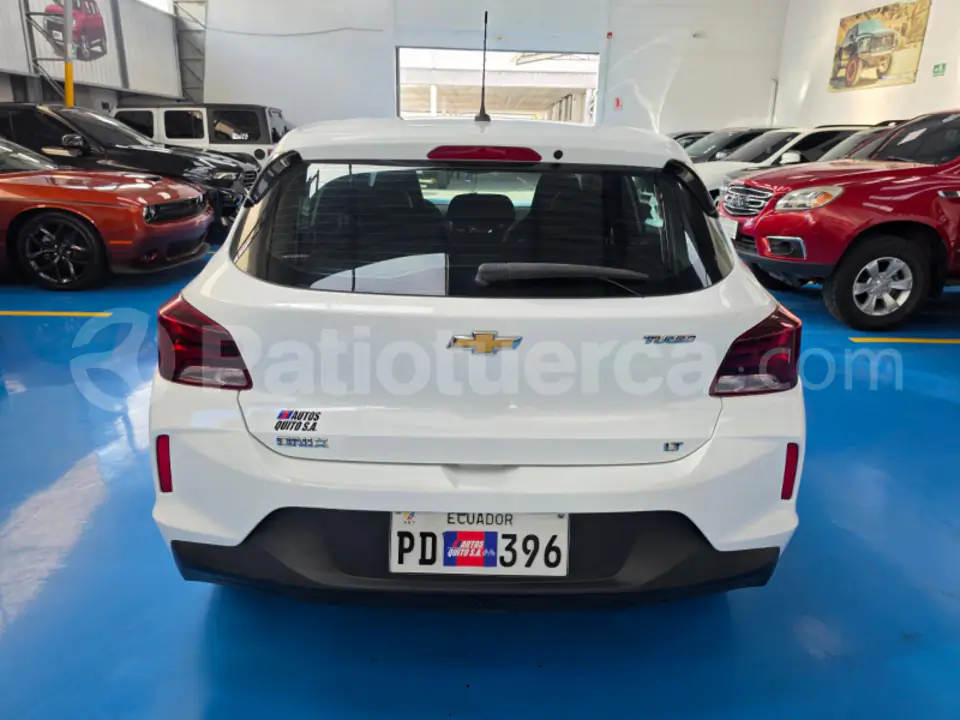 Foto 4 de Chevrolet ONIX