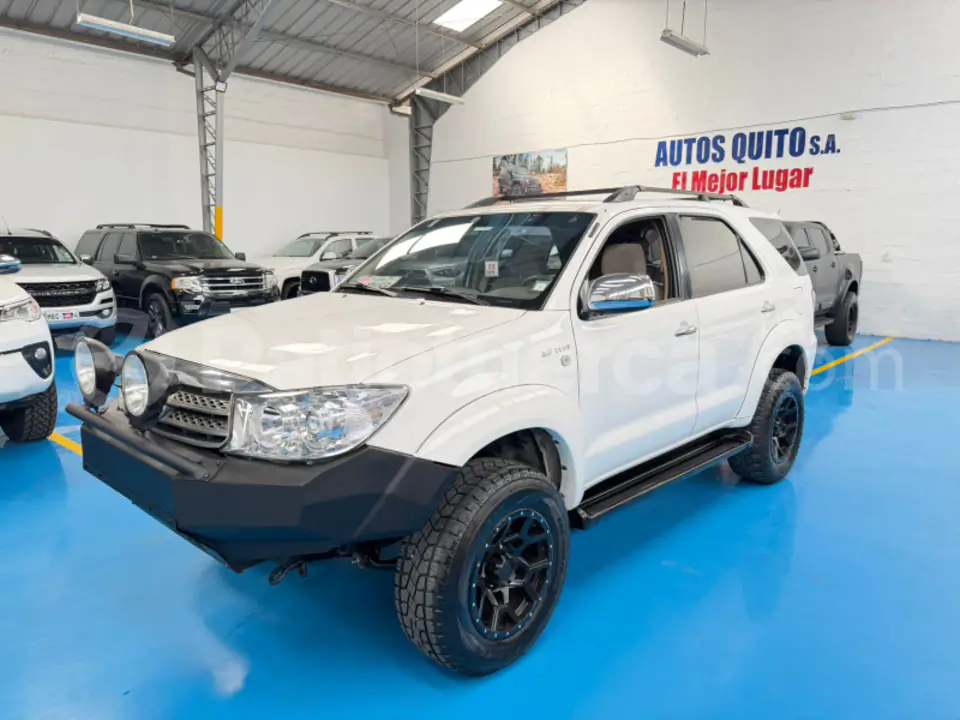 Foto 3 de Toyota Fortuner