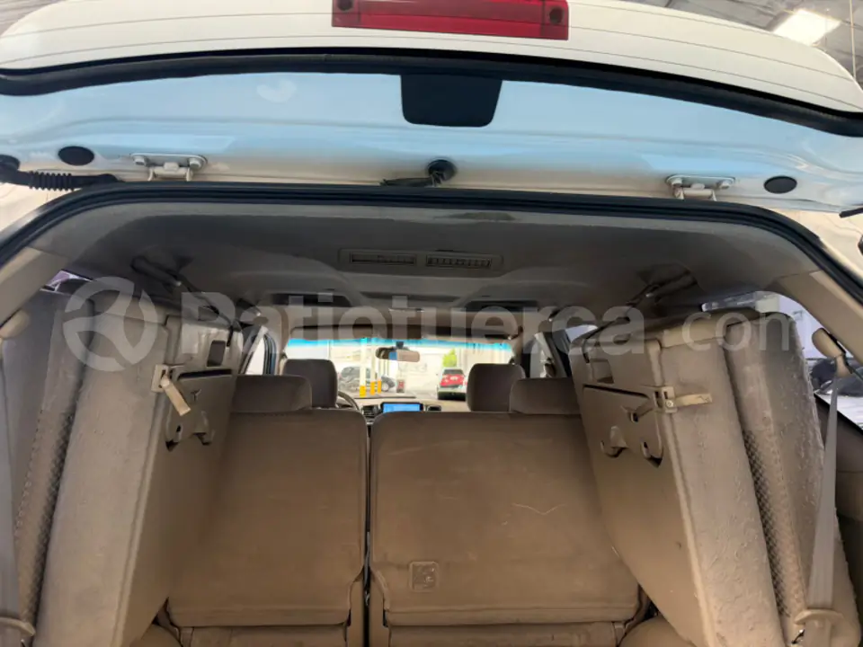 Foto 9 de Toyota Fortuner