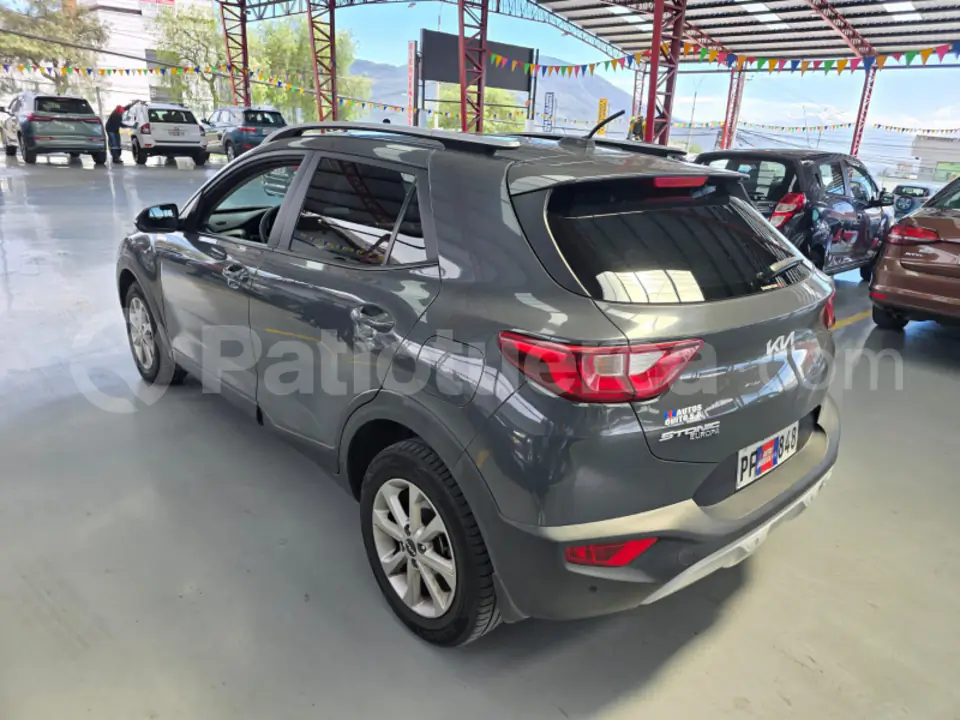 Foto 4 de Kia Stonic LX