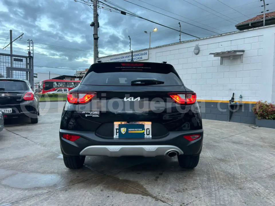 Foto 4 de Kia Stonic LX