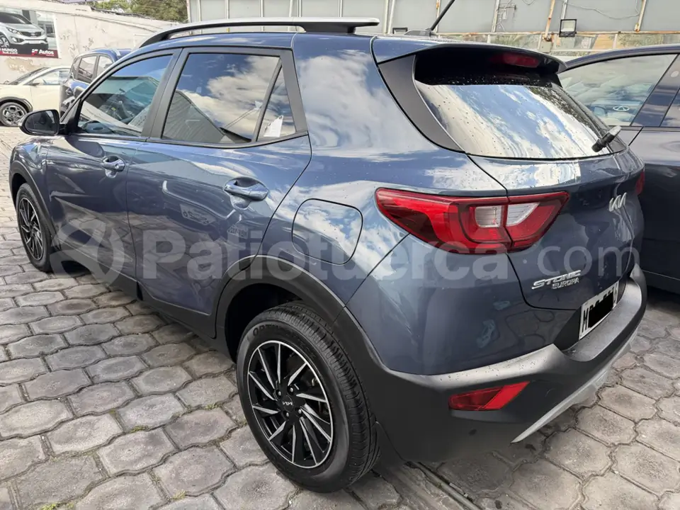 Foto 4 de Kia Stonic LX